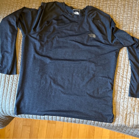 Men’s XL The North Face HyperLayer long sleeve technical shirt dark blue. - Picture 1 of 5